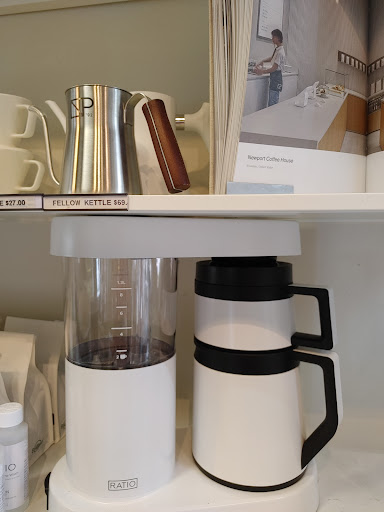 Cafe «Newport Coffee House», reviews and photos, 1121 Half Day Rd, Bannockburn, IL 60015, USA