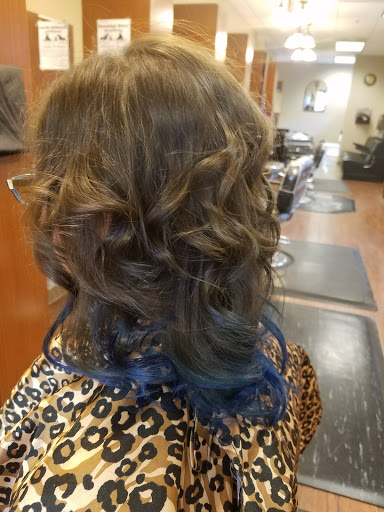 Hair Salon «Simmons Family Cuts & Fast Tans», reviews and photos, 1101 W Market St, Harrisonburg, VA 22801, USA