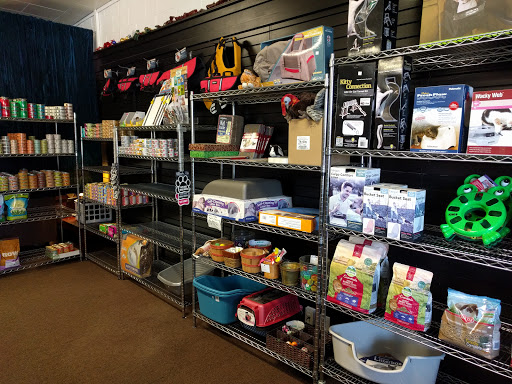 Pet Supply Store «Dog Daze Natural Pet Market», reviews and photos, 105 S Meridian B, Puyallup, WA 98371, USA