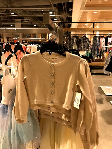 Shopping Mall «The Shops at North Bridge», reviews and photos, 520 N Michigan Ave, Chicago, IL 60611, USA