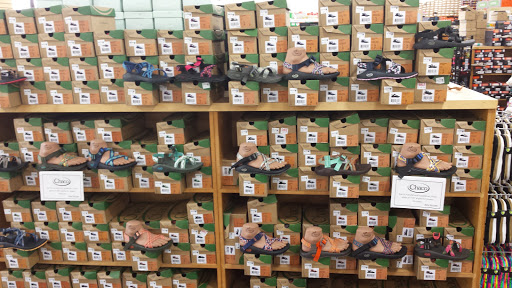 Shoe Store «Shoe Station», reviews and photos, 741 C Hilcrest Road, Mobile, AL 36695, USA