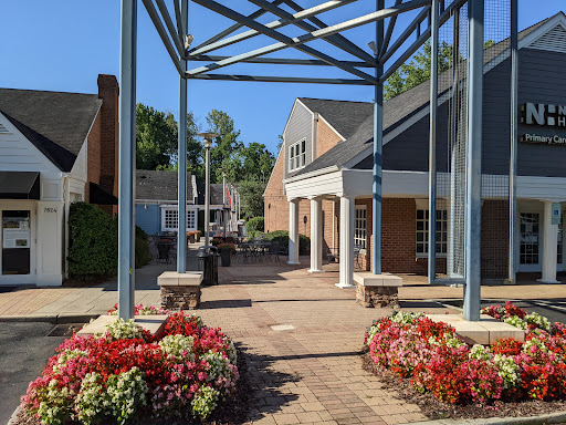 Shopping Mall «Foxcroft East Shopping Center», reviews and photos, 7802 Fairview Rd, Charlotte, NC 28226, USA