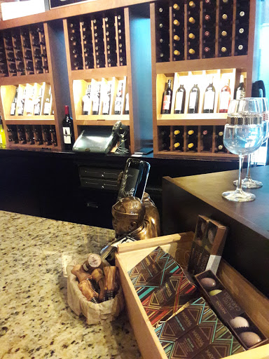 Shopping Mall «Burr Ridge Village Center», reviews and photos, 701 Burr Ridge Pkwy, Willowbrook, IL 60527, USA