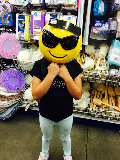 Discount Store «99 Cents Only Stores», reviews and photos, 2888 W Grant Line Rd, Tracy, CA 95304, USA