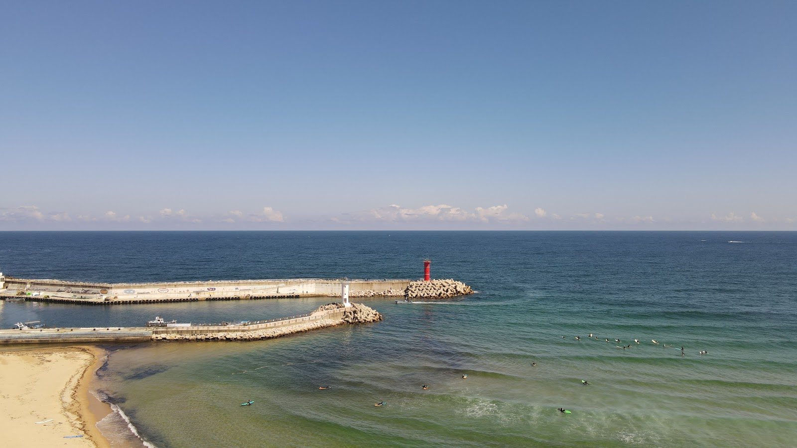 Foto von Bongsudae Beach - beliebter Ort unter Entspannungskennern
