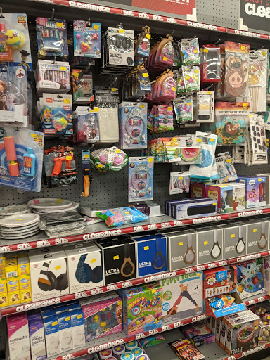 Variety Store «Five Below», reviews and photos, 2145 S Telegraph Rd, Bloomfield Hills, MI 48302, USA
