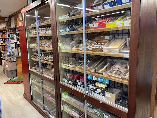 Liquor Store «Connecticut Wine & Liquor», reviews and photos, 1071 King St, Greenwich, CT 06831, USA