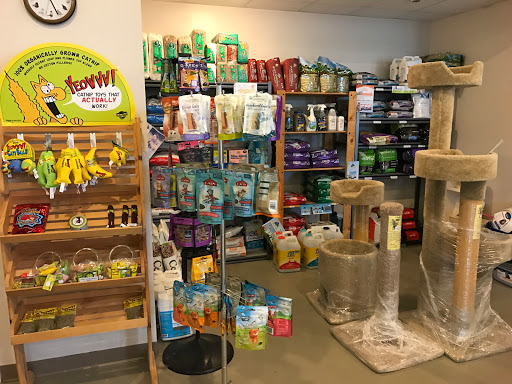 Pet Supply Store «Crunchies Natural Pet Foods», reviews and photos, 2421 Crofton Ln # 11, Crofton, MD 21114, USA