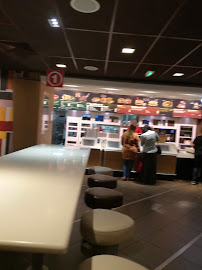 Atmosphère du Restauration rapide McDonald's à Moret-Loing-et-Orvanne - n°18