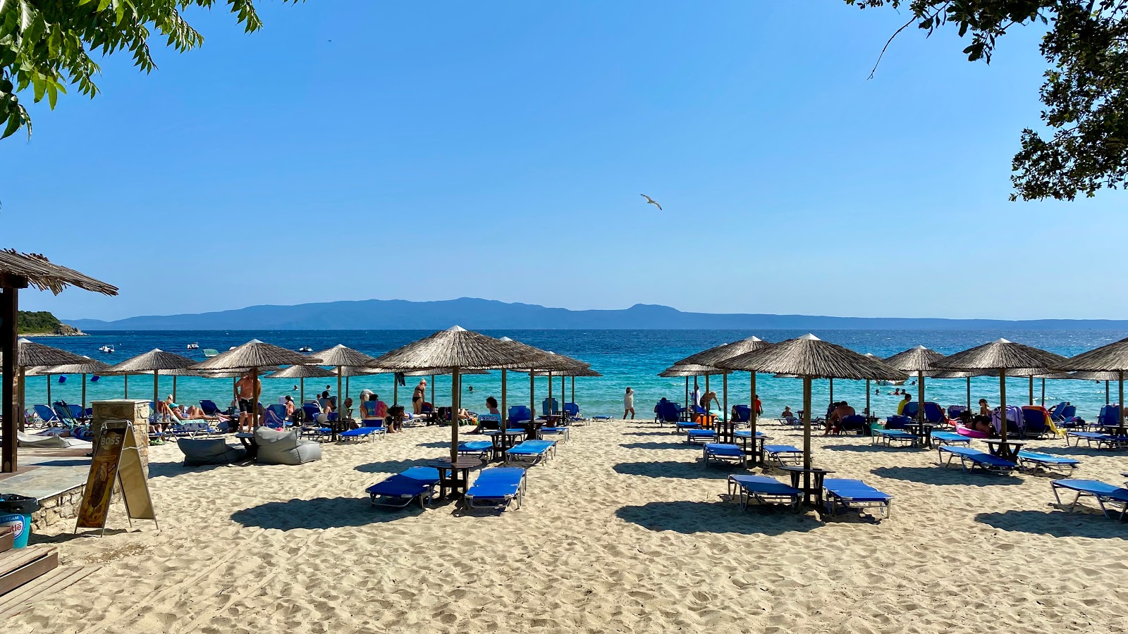 Foto av Alikes Strand bekvämlighetsområde