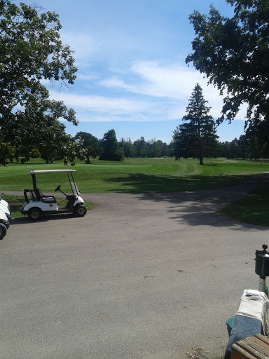 Golf Course «Hickory Nut Golf Course», reviews and photos, 23601 Royalton Rd, Columbia Station, OH 44028, USA