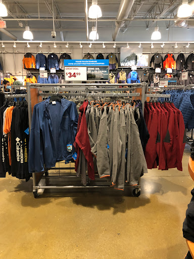 Sportswear Store «Columbia Sportswear Outlet Store at Houston Premium Outlets», reviews and photos, 29300 Hempstead Rd, Cypress, TX 77433, USA
