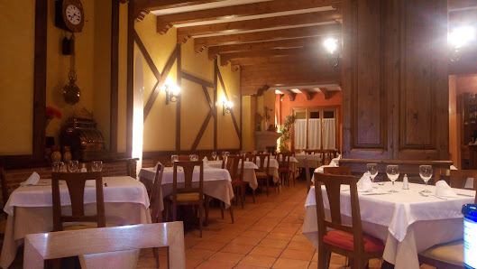 Hotel Restaurante Rivera del Duero Av. Valladolid, 131, 42330 San Esteban de Gormaz, Soria, España