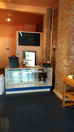 Wedding Bakery «LaLa Custom Cake», reviews and photos, 15301 Madison Ave, Lakewood, OH 44107, USA