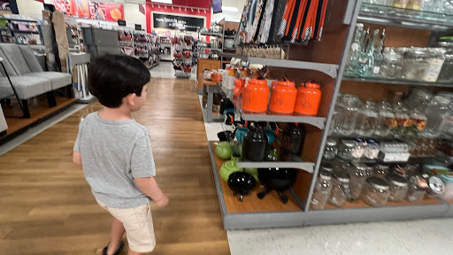 Department Store «T.J. Maxx», reviews and photos, 7250 NW 104th Ave, Miami, FL 33178, USA