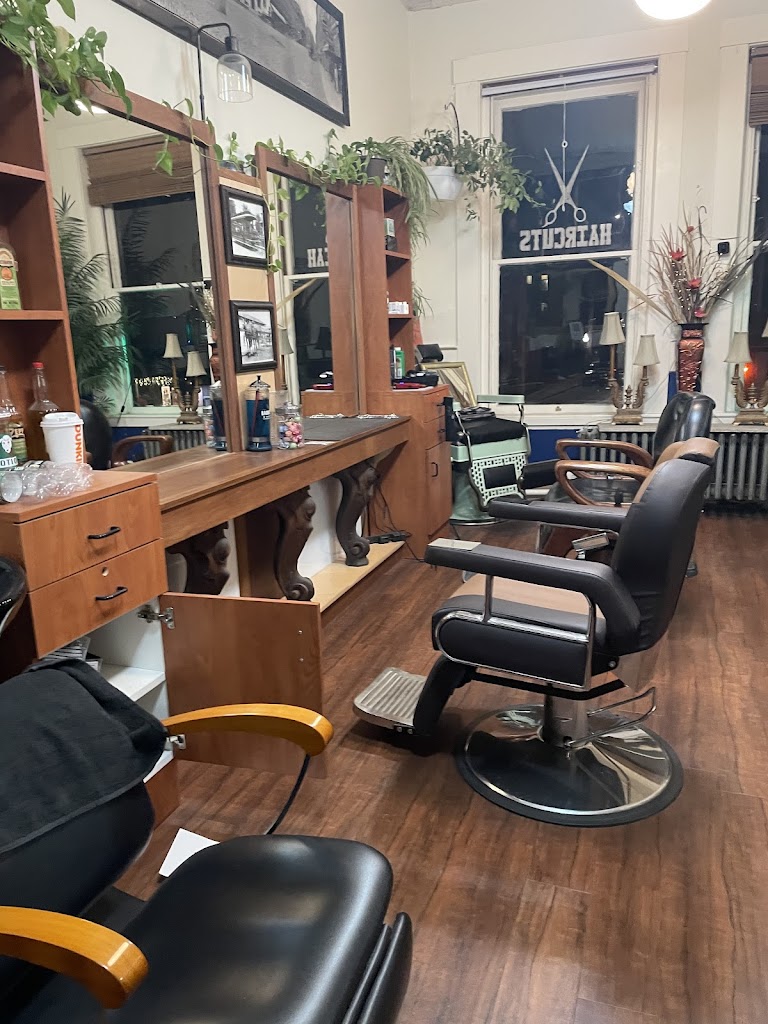 Main Street Hair Shop 05301