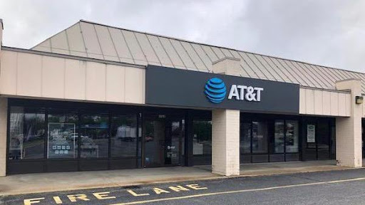 AT&T, 1981 Woodbury Ave, Portsmouth, NH 03801, USA, 