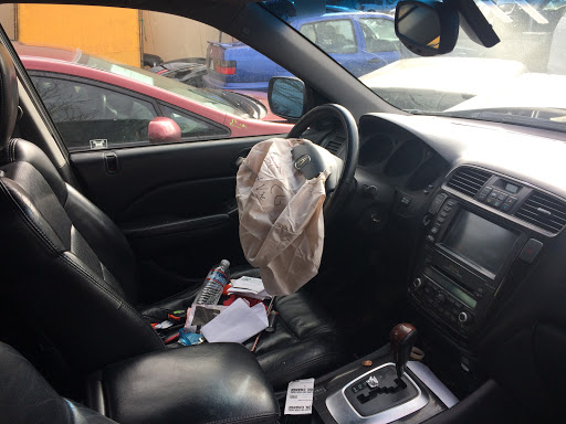 Auto Body Shop «G & C Auto Body, Inc.», reviews and photos, 251 Bellevue Ave, Santa Rosa, CA 95407, USA