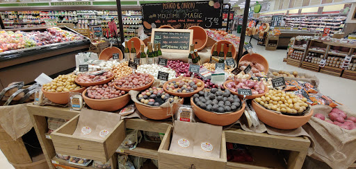 Grocery Store «Lowes Foods on Brier Creek Pkwy», reviews and photos, 8100 Brier Creek Pkwy, Raleigh, NC 27617, USA