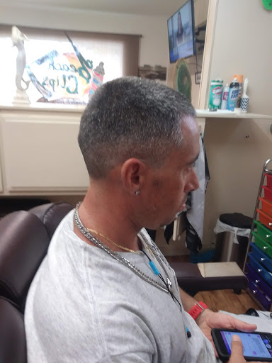 Barber Shop «Beach Clips Barber Shop», reviews and photos, 7004 N Atlantic Ave, Cape Canaveral, FL 32920, USA