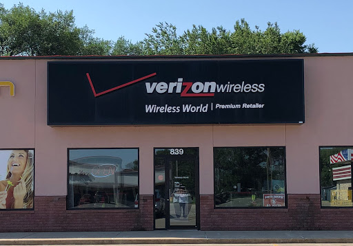 Cell Phone Store «Verizon Wireless / Wireless World», reviews and photos, 839 E Cherry St, Vermillion, SD 57069, USA