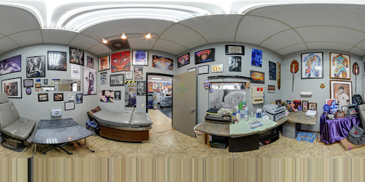 Tattoo Shop «Chi-Town Effects Tattoo», reviews and photos, 419 S Lake St, Aurora, IL 60506, USA