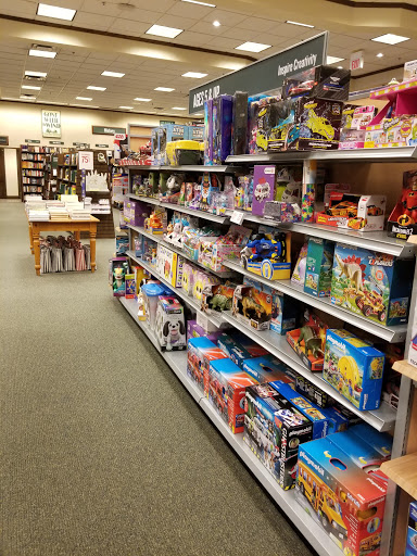 Book Store «Barnes & Noble», reviews and photos, 11500 Financial Centre Pkwy, Little Rock, AR 72211, USA