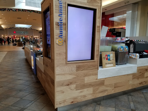 Shopping Mall «Summit Mall», reviews and photos, 3265 W Market St, Fairlawn, OH 44333, USA