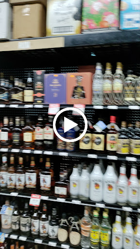 Liquor Store «Liquor Barn», reviews and photos, 287 E Dundee Rd, Wheeling, IL 60090, USA
