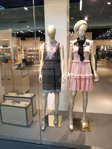 Shopping Mall «Fashion Outlets of Chicago», reviews and photos, 5220 Fashion Outlets Way, Rosemont, IL 60018, USA