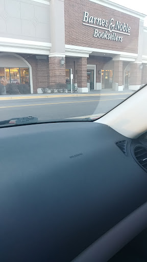 Book Store «Barnes & Noble», reviews and photos, 4478 Electric Rd, Roanoke, VA 24018, USA