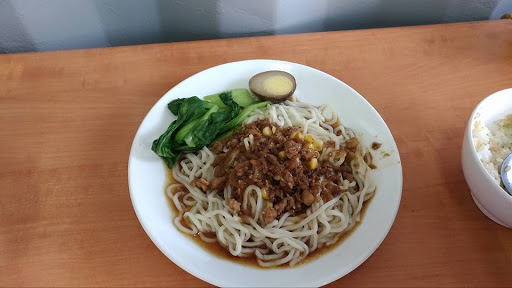 八岐麵飯屋 的照片