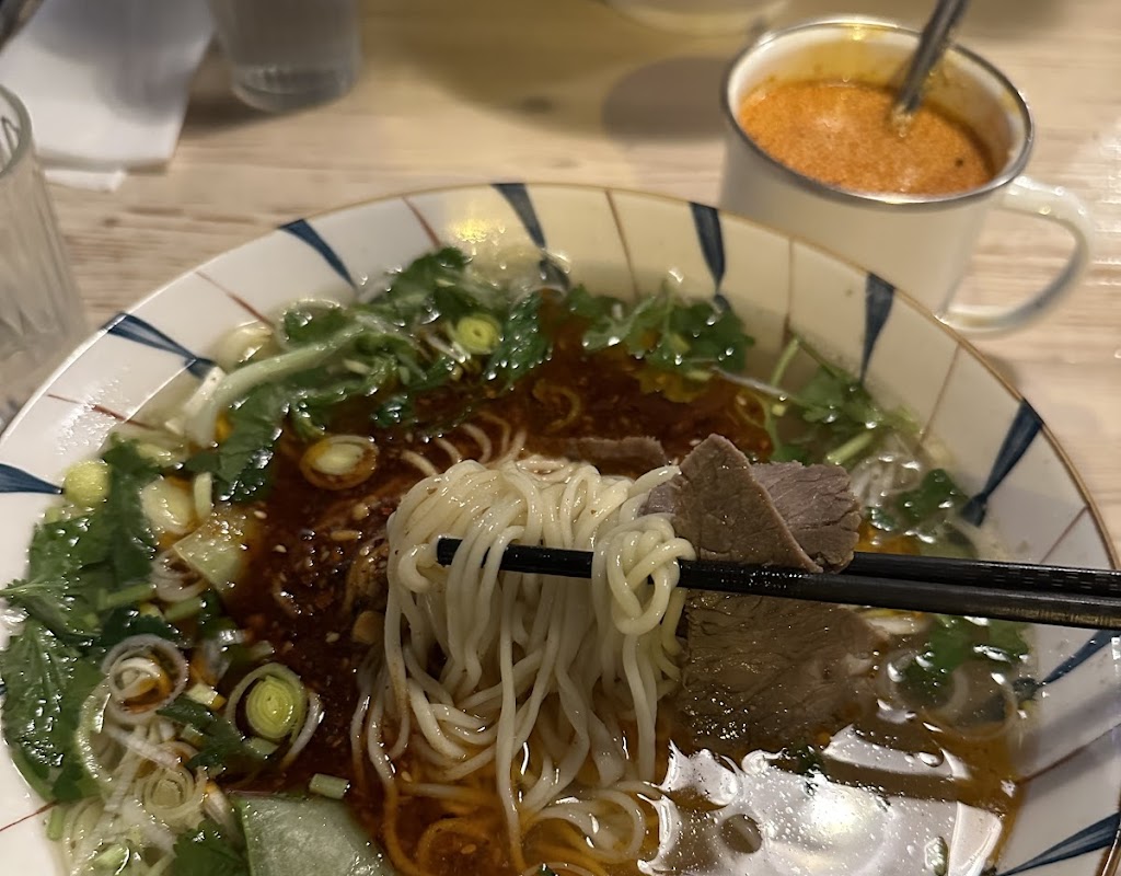 Restaurant Big Bowl Noodle photo by Candice Tsoi