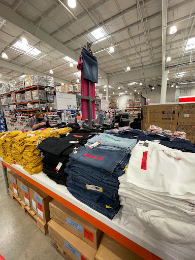 Warehouse store «Costco Wholesale», reviews and photos, 150 Lawrence Station Rd, Sunnyvale, CA 94086, USA