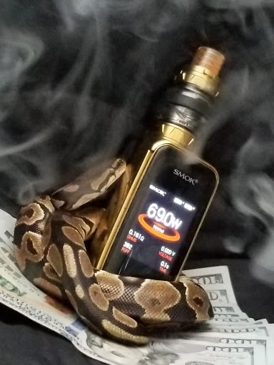 Tobacco Shop «In-n-Out Smoke Shop», reviews and photos, 10020 SW Beaverton Hillsdale Hwy, Beaverton, OR 97005, USA