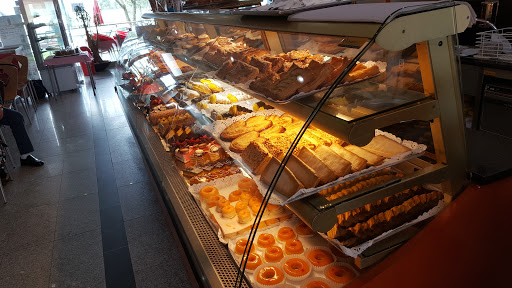 Padaria Flôr da Feira no Santa Maria da Feira, Aveiro