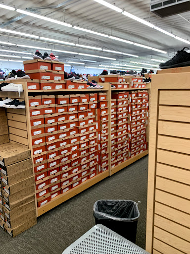 Clothing Store «Viva Fashion», reviews and photos, 5125 S 36th St, Omaha, NE 68107, USA