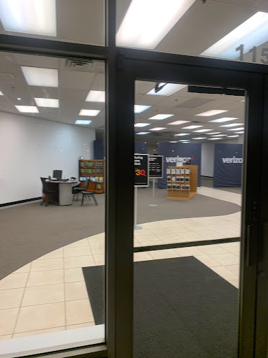 Cell Phone Store «Verizon Authorized Retailer – Cellular Sales», reviews and photos, 1005 Nixon Dr #130, Mt Laurel, NJ 08054, USA