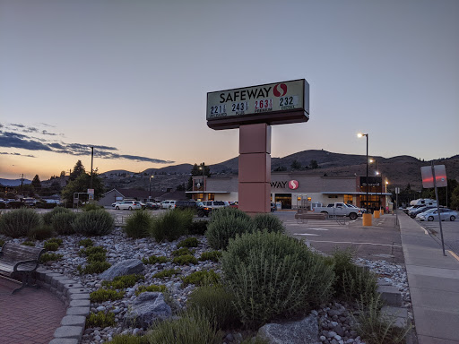 Grocery Store «Safeway», reviews and photos, 106 W. Manson Rd, Chelan, WA 98816, USA