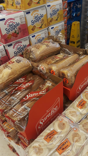 Grocery Store «Stop & Shop», reviews and photos, 702 Hicksville Rd, Massapequa, NY 11758, USA