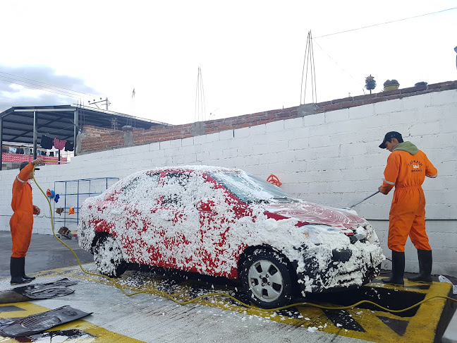 Opiniones de Car Wash G&M Lubricantes en Quito - Servicio de lavado de coches