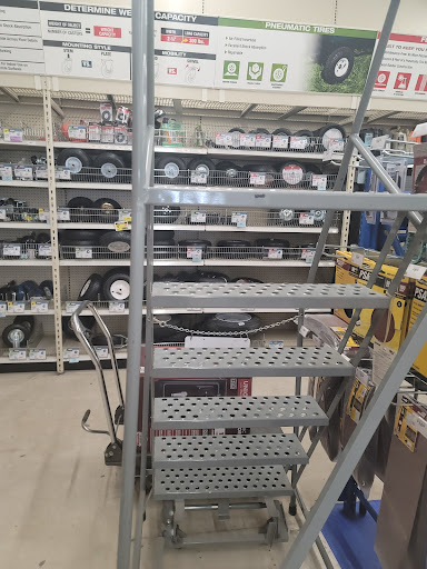 Hardware Store «Harbor Freight Tools», reviews and photos, 1045 W Orange Blossom Trail, Apopka, FL 32712, USA