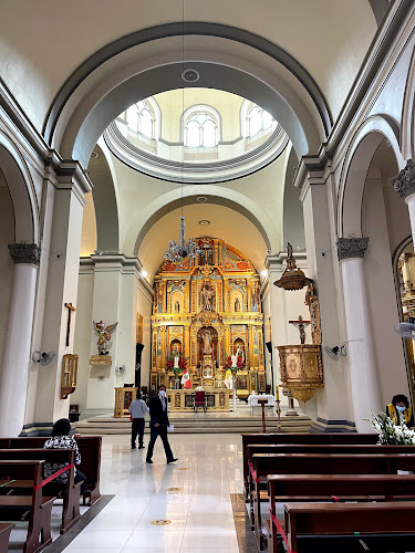 Opiniones de Basílica Catedral de Piura en Piura - Arquitecto