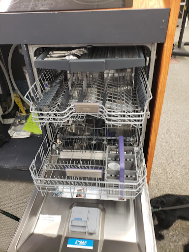 Appliance Store «Albert Lee Appliance - Tukwila», reviews and photos, 404 Strander Blvd, Tukwila, WA 98188, USA