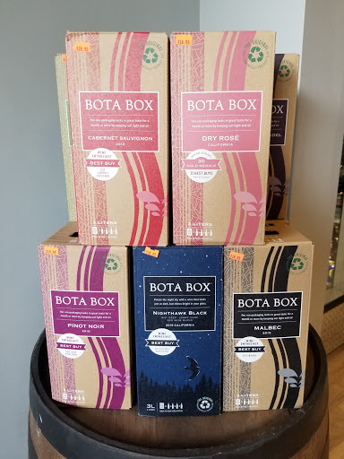 Liquor Store «Jordans Liquors», reviews and photos, 199 Taunton Ave, East Providence, RI 02914, USA