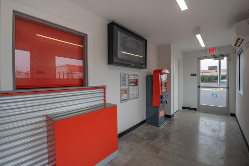 Self-Storage Facility «Public Storage», reviews and photos, 525 California Ave, Pittsburg, CA 94565, USA