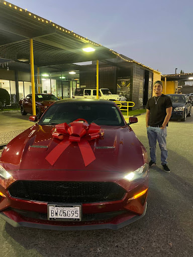 Used Car Dealer «California Motors Direct», reviews and photos, 2345 N Grand Ave, Santa Ana, CA 92705, USA