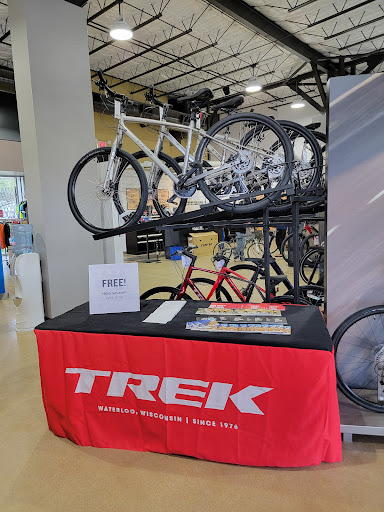 Bicycle Store «Bike Barn - Westchase», reviews and photos, 11105 Westheimer Rd, Houston, TX 77042, USA