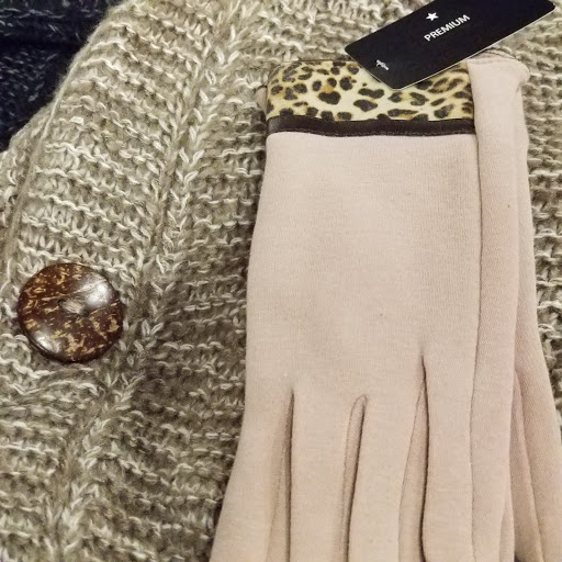 Gift Shop «Martin House Gifts & Boutique», reviews and photos, 507 Park Ln, Chillicothe, MO 64601, USA