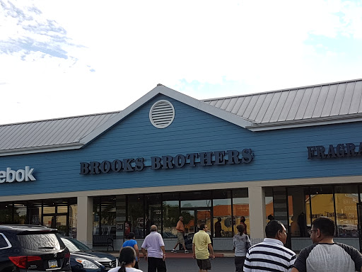 Outlet Mall «Tanger Outlet Lancaster», reviews and photos, 311 Stanley K. Tanger Blvd, Lancaster, PA 17602, USA